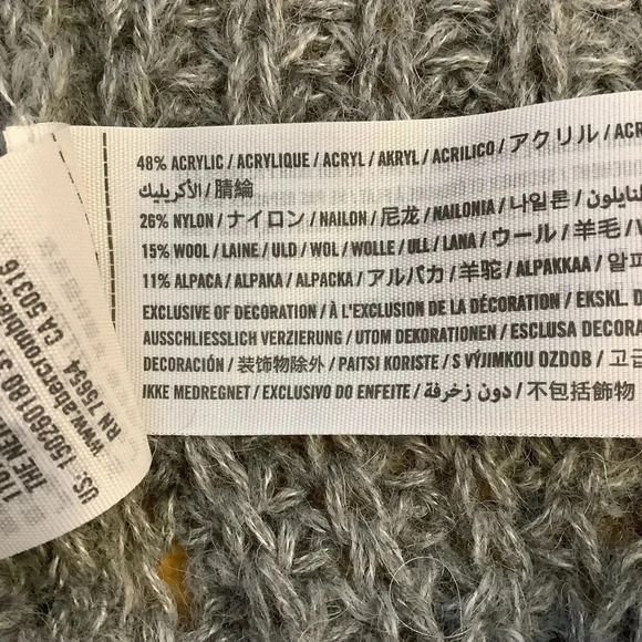 ABERCROMBIE & FITCH Wool/Alpaca Cable Knit Sweater Size S - Picture 11 of 16